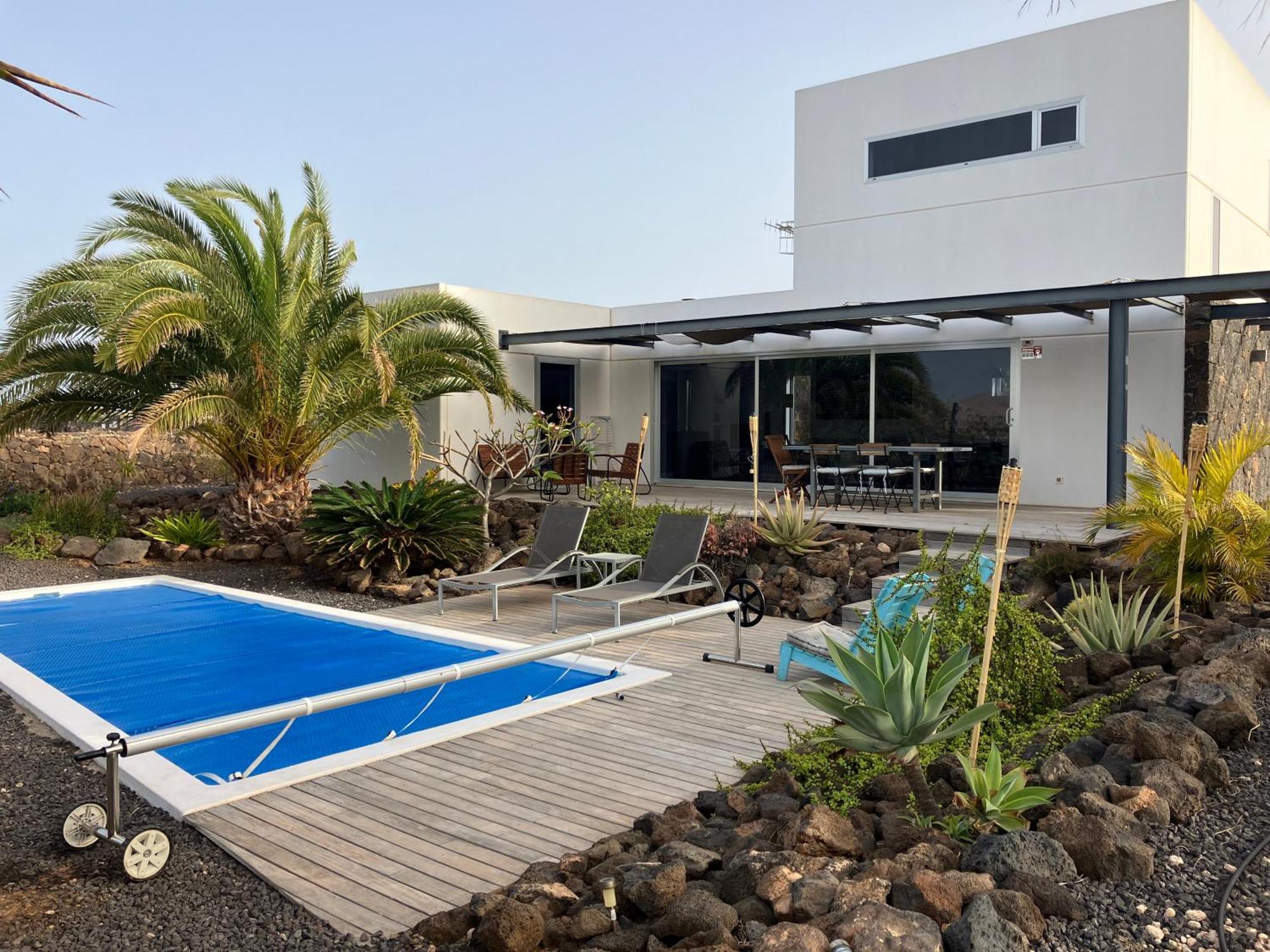 Majanicho Rock - Villa With Heated Pool Lajares Esterno foto